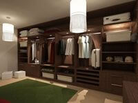 Классическая гардеробная комната из массива с подсветкой Златоуст